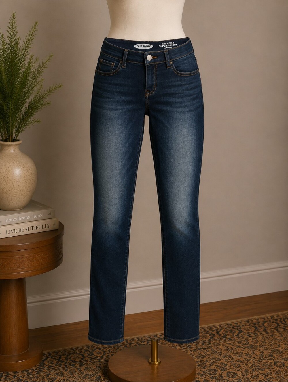 NWT Old Navy Women's Low Rise Super Skinny Jeans.